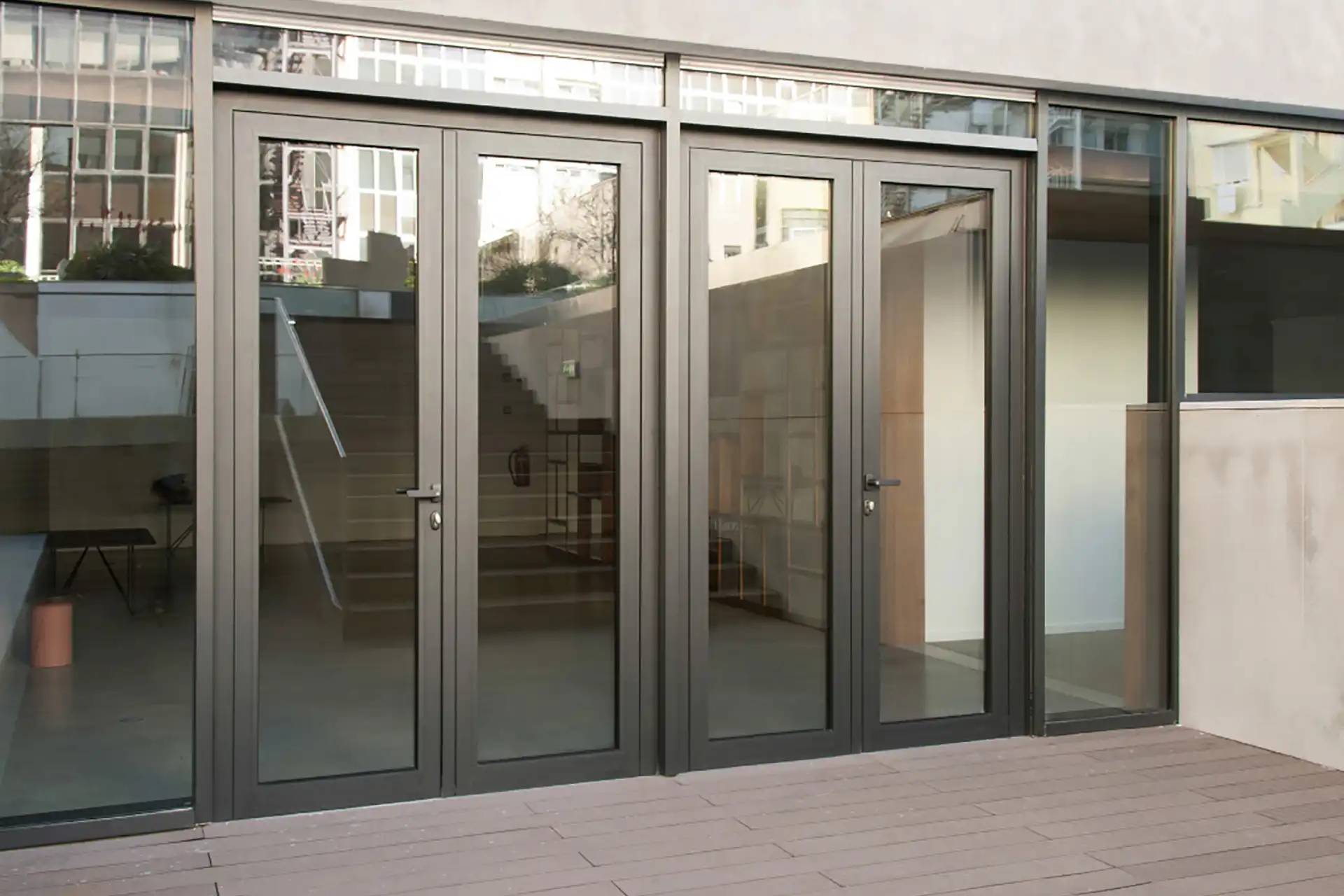 Puertas de Aluminio en Sevilla - Carpinterías Barea